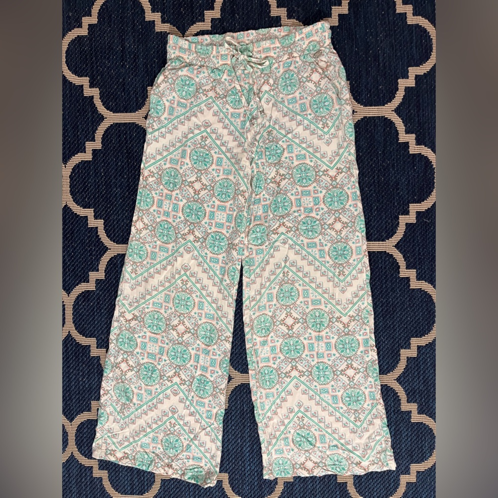 Guess Teal and Coral Patterned Pants